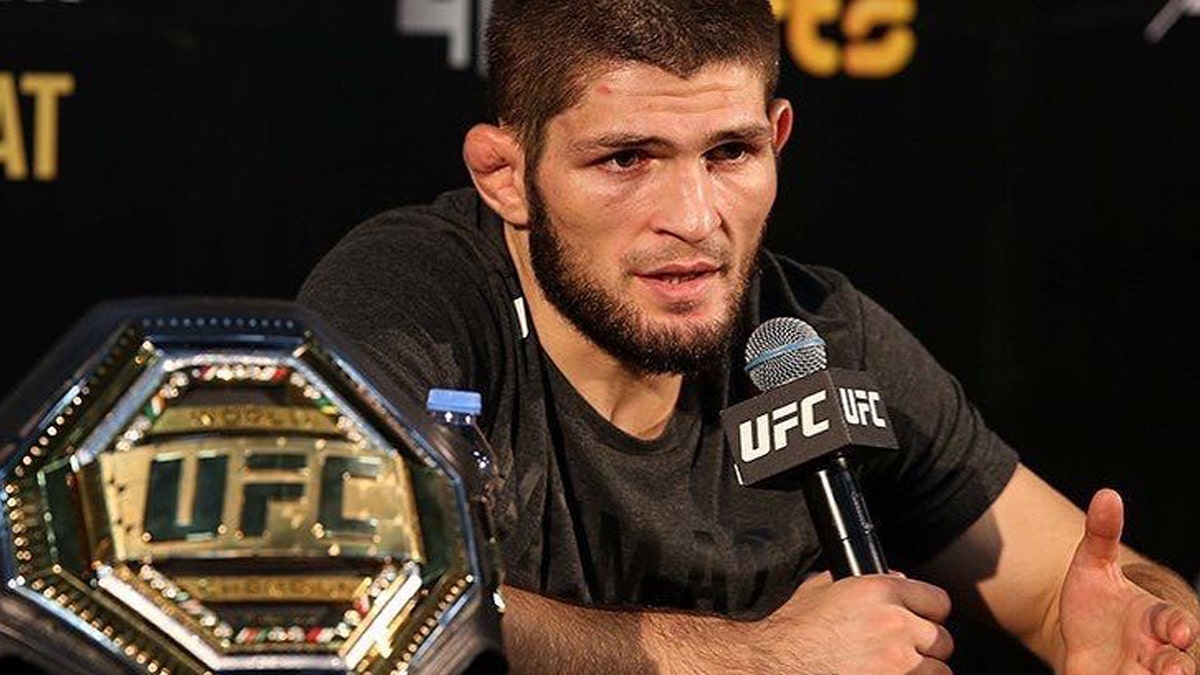 Le GOAT de l’UFC, Khabib Nurmagomedov avoue sincèrement : « Il m’a cogné aussi fort qu’un camion »