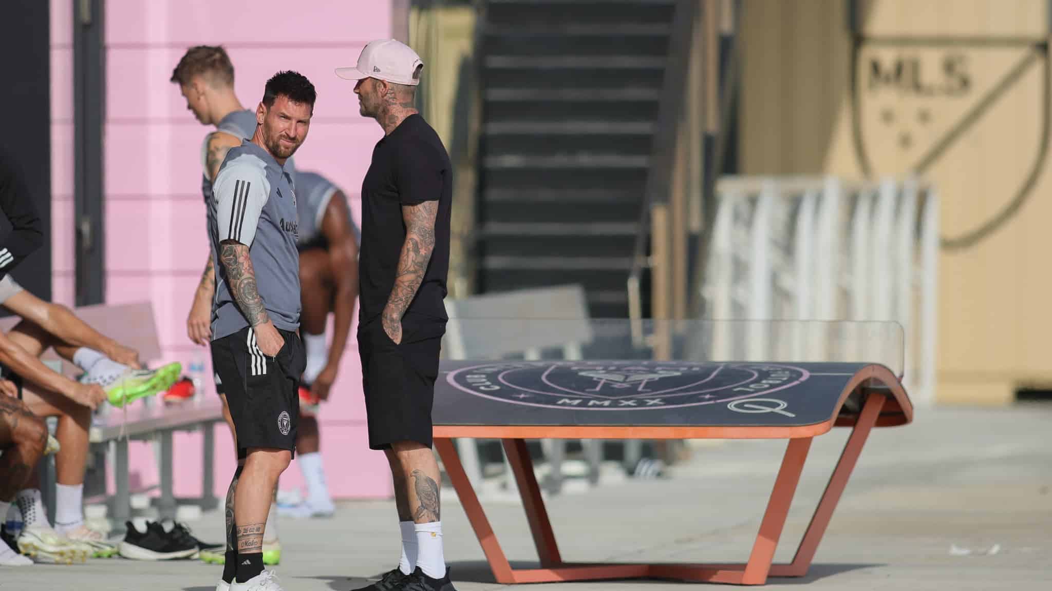 Lionel Messi et David Beckham a l entrainement de l Inter Miami le 24 juillet 2023 1689397