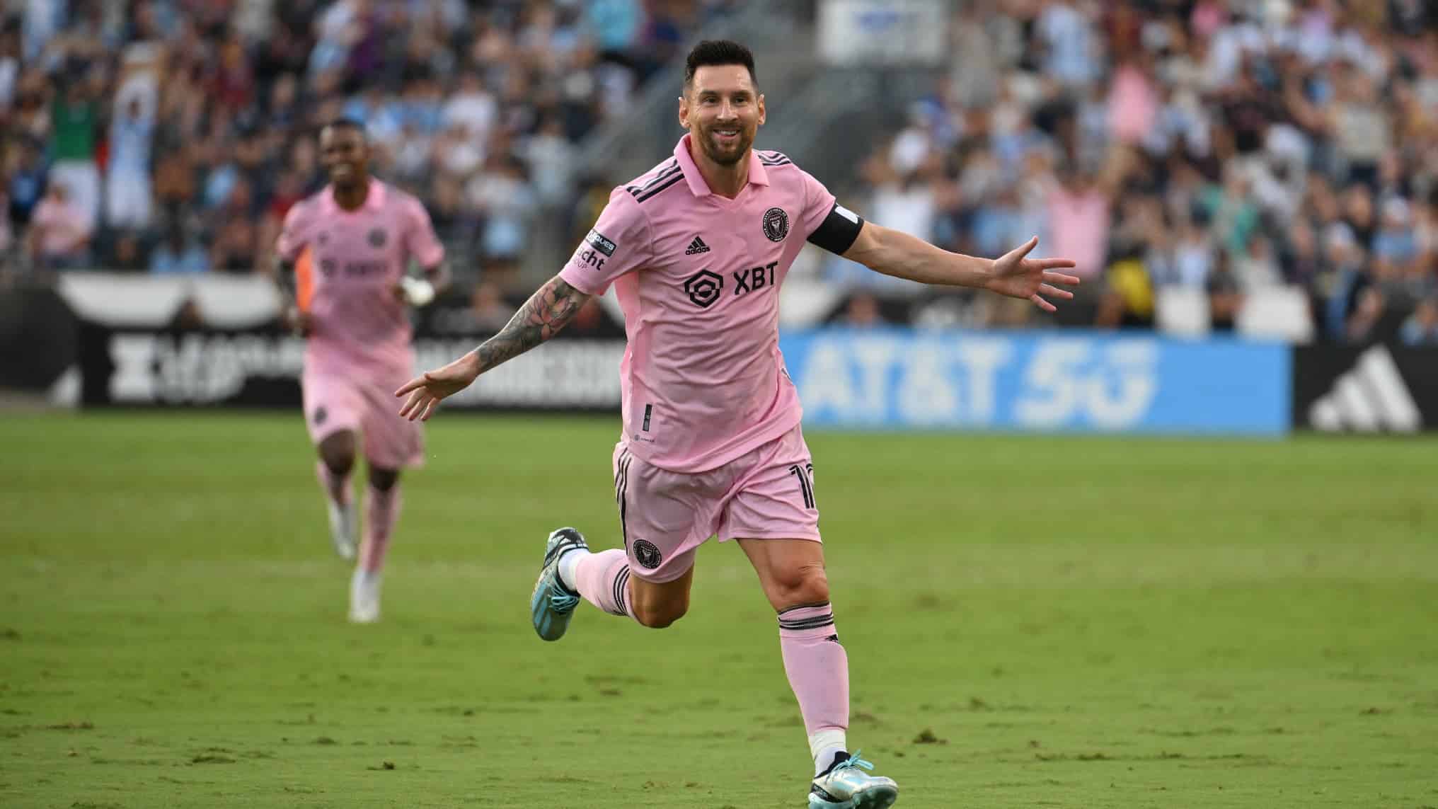 « En Burger League, il tente des frappes qu’il… », Messi sauvagement taclé