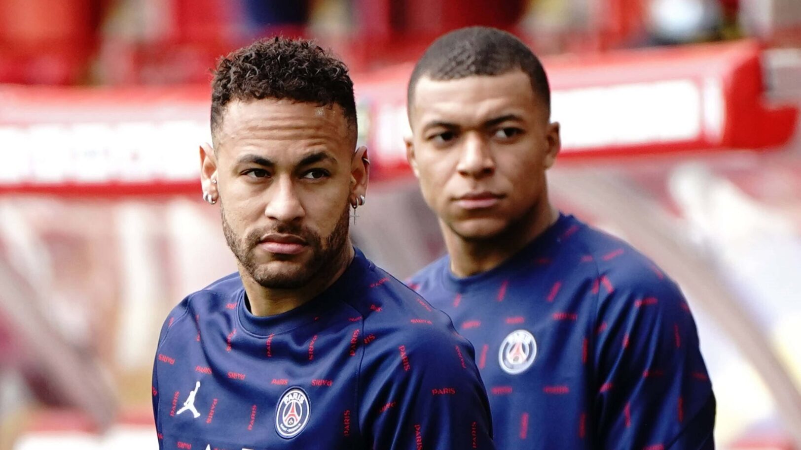 Divorce total entre Mbappé et Neymar, la nouvelle révélation qui accable les deux joueurs (L'Equipe) 2 goal image w crest 5b74cc77 9412 4b8d 9bea a0d7ff0896c1