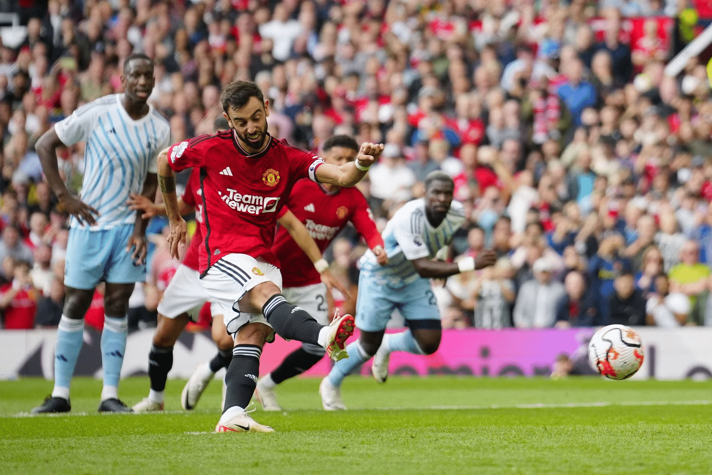 3 Bruno Fernandes (Manchester United)