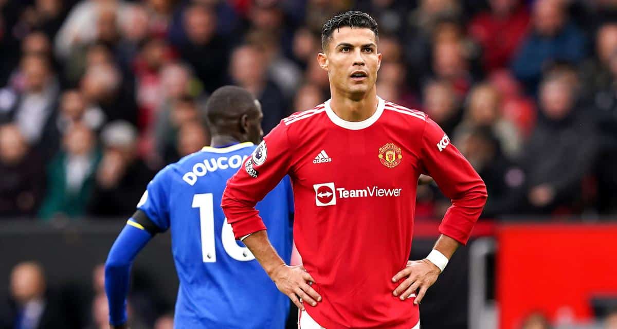 1200 L manchester united solskjaer reoit le pire des tacles pour cristiano ronaldo