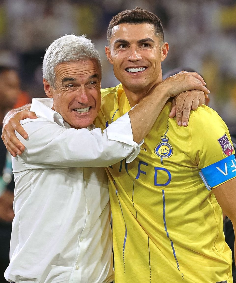 Al Nassr: Luis Castro tranche entre Mané et Ronaldo, "C'est le joueur le plus loyal" 2 20230910 223630