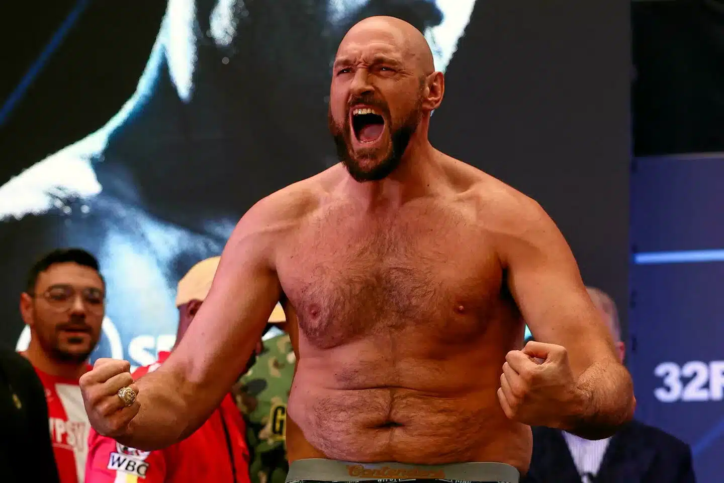 Fury moqué pour son physique avant Ngannou, Spencer Brown (son manager) se lâche : « Il est toujours… »