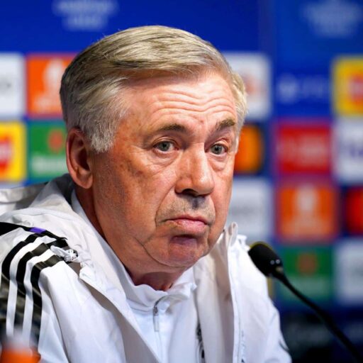 Ancelotti séduit par deux joueurs de Naples : «Ils peuvent jouer dans n’importe quel club» Carlo Ancelotti Real Madrid medias