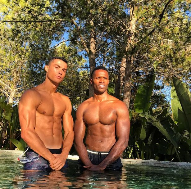 Cristiano Ronaldo and Jose Semedo pose in the pool