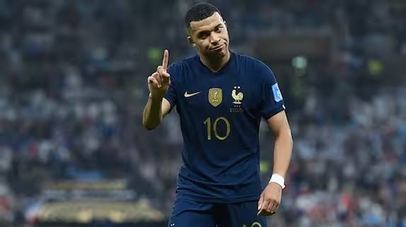 Équipe de France : Jérôme Rothen crucifie Mbappé avant l’Allemagne !