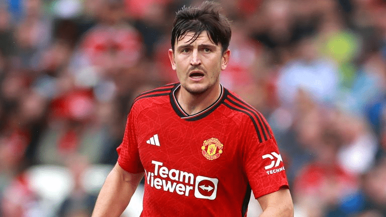 Maguire était fortement pressenti pour partir après avoir été démis de son rôle de capitaine par le manager, Erik ten Hag.