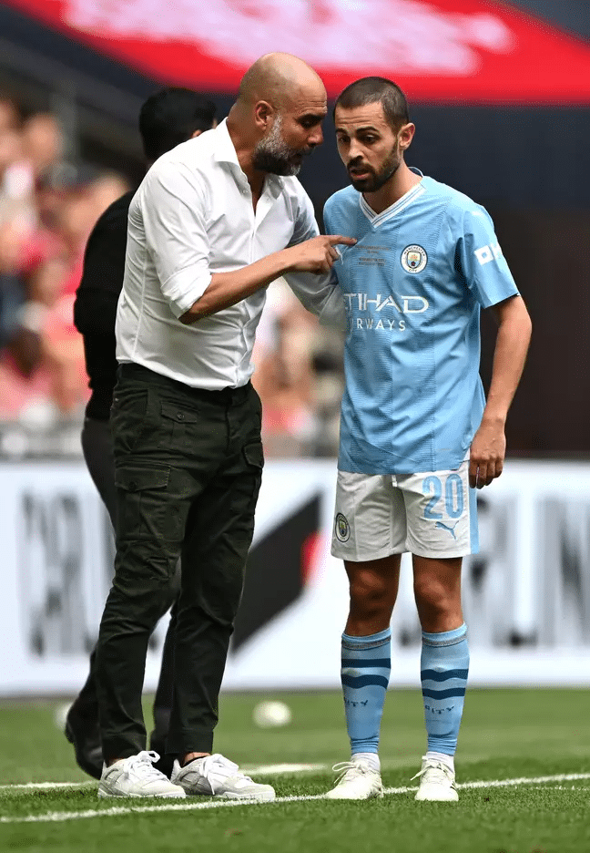 Kyle Walker a laissé entendre que Bernardo Silva était le chouchou du professeur à Manchester City.