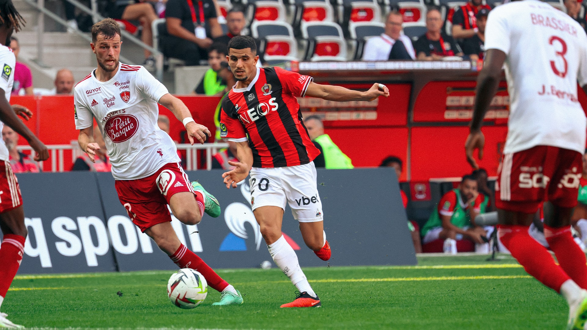 Ligue 1 : Nice tenu en échec à domicile par Brest