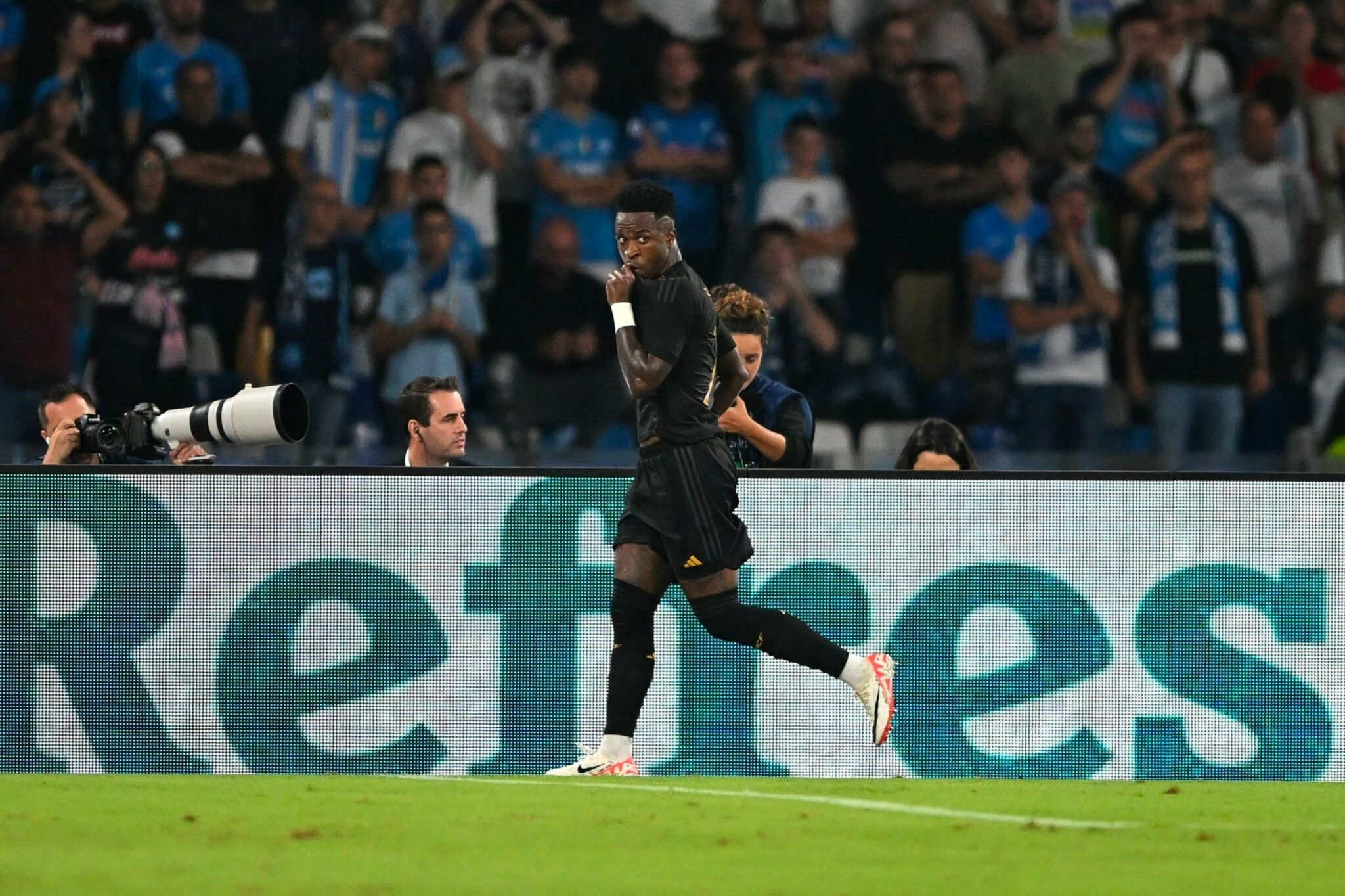 VIDÉO : Le beau but de Vinicius Jr. face à Naples