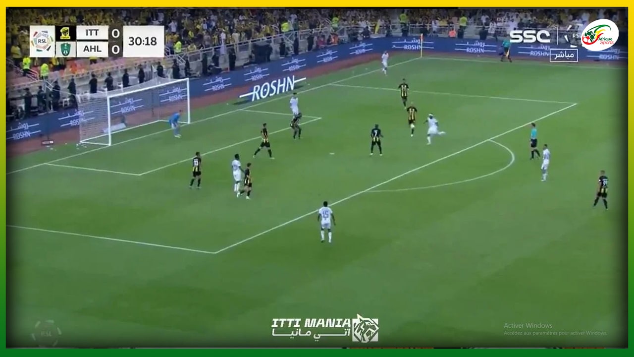 VIDEO : La reprise de volée magnifique de Franck Kessie