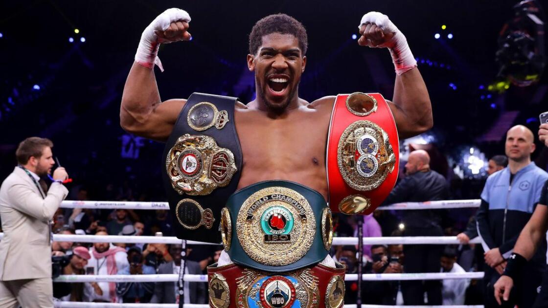 GOAT : Cristiano Ronaldo ou Lionel Messi ? Anthony Joshua, boxeur britannique a tranché