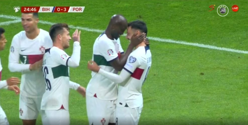 VIDEO : Le bijou de Bruno Fernandes contre la Bosnie-Herzégovine