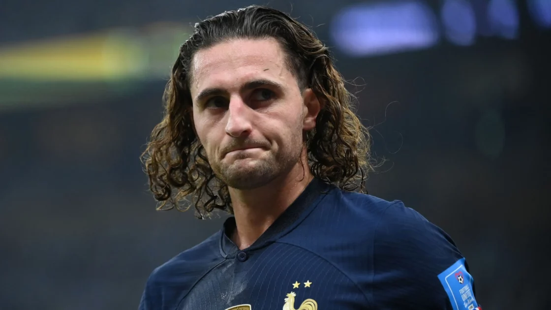 Équipe de France : Rabiot dévoile ses ambitions et vole au secours de Pogba