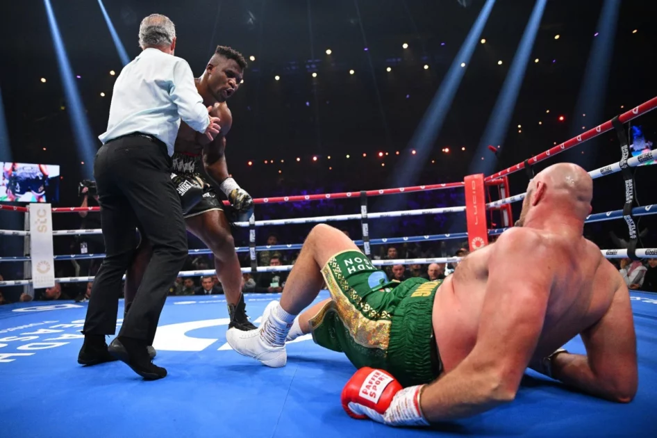 Prochain combat de boxe de Francis Ngannou, il largue une bombe "Les discussions avancent bien"