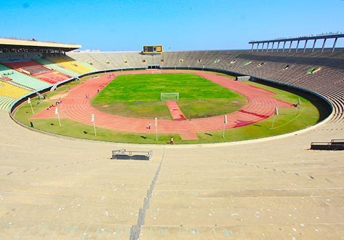 On connaît la date de livraison du plus grand stade du Sénégal.. Des travaux de restauration sont en cours..