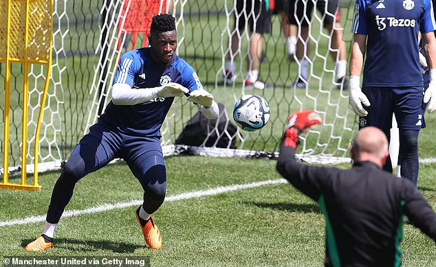 Le gardien de 27 ans a participé au match amical entre le Sénégal et le Cameroun,