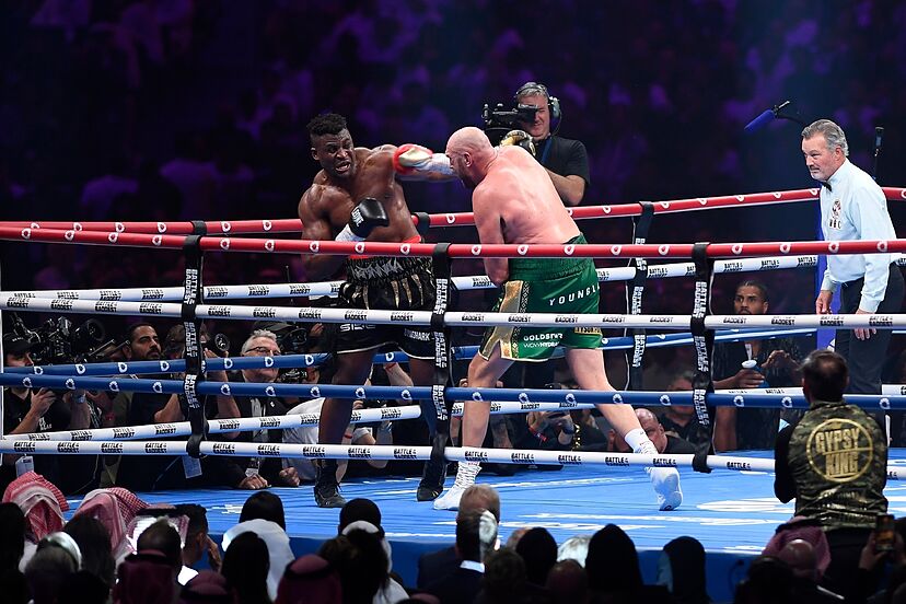 Francis Ngannou révèle combien de combats il lui reste avant sa retraite 2 Avant sa retraite, Francis Ngannou révèle combien de combats il lui reste
