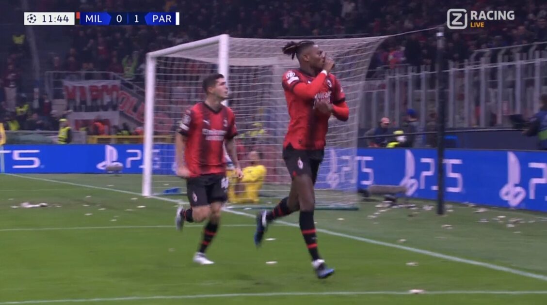 VIDÉO : Le sublime retourné acrobatique de Leão, qui égalise contre le PSG