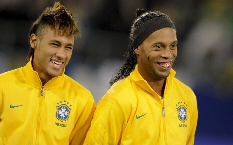 Du Génie de Ronaldinho à la Magie de Neymar : Traversée des Ères du Football Brésilien