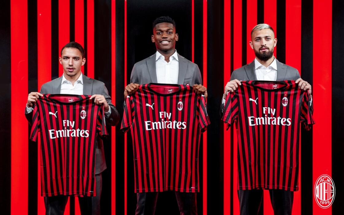 Rafael Leao nomme le coéquipier qui l'a le plus aidé à Milan : "C'est mon frère" 2 Bennacer Leao presentation