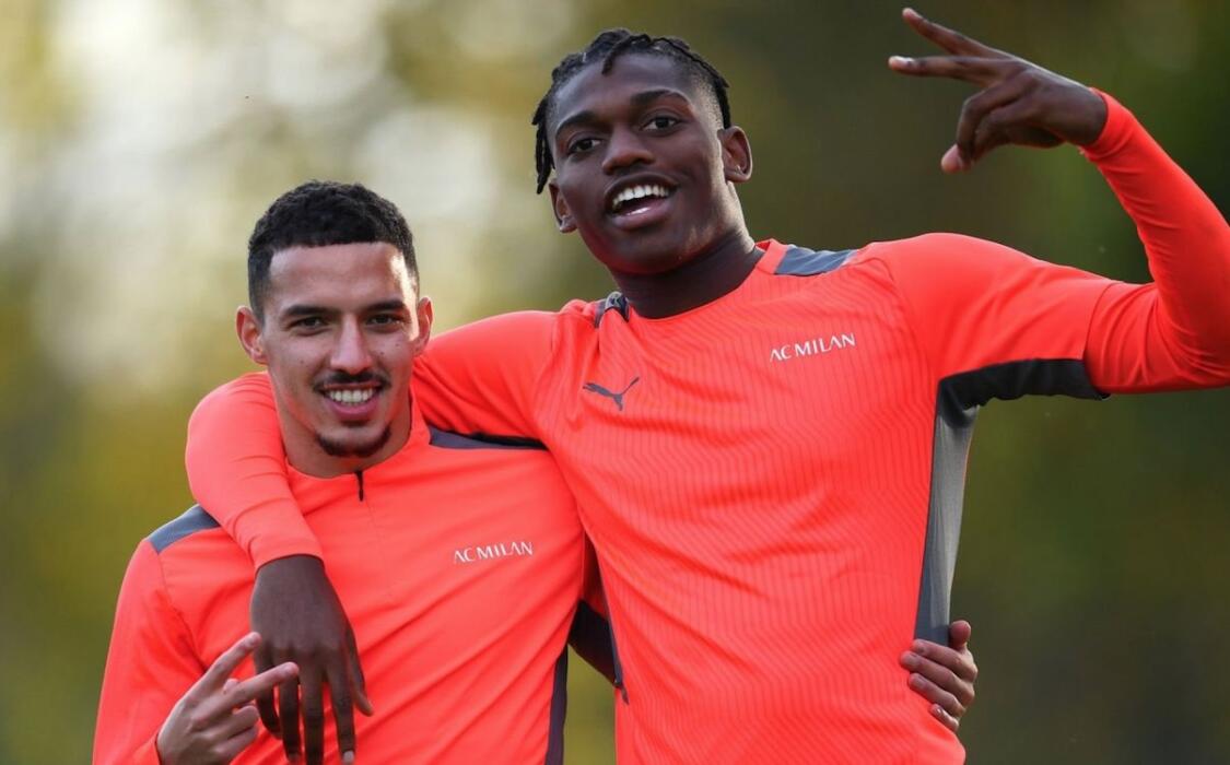 Bennacer et Leao à l'entraînement de Milan