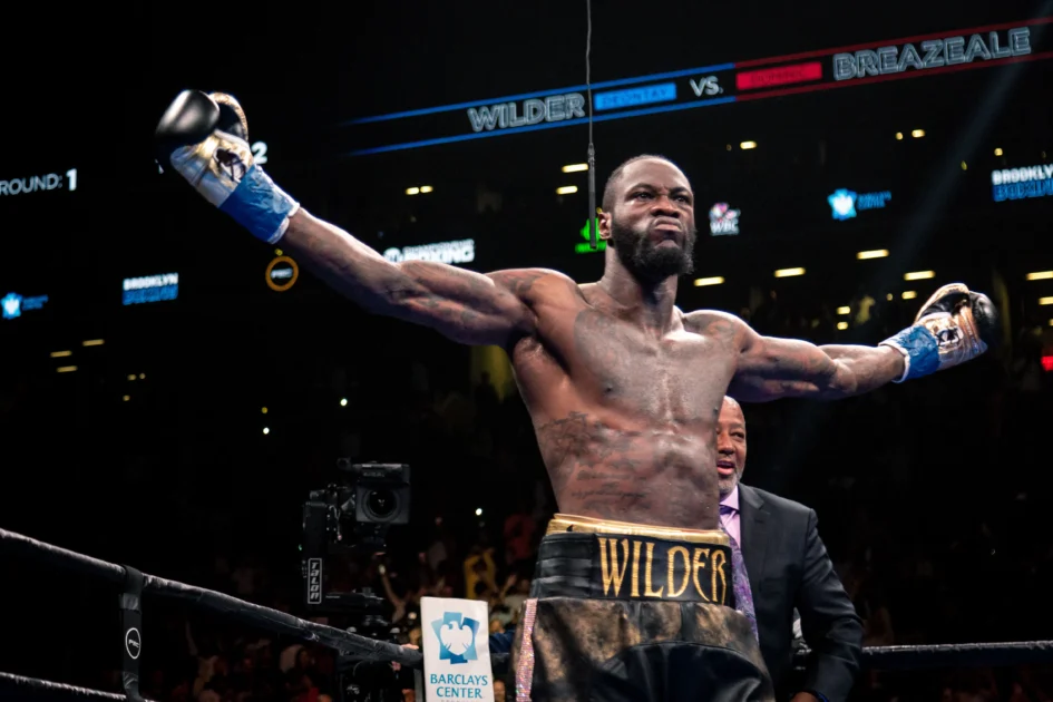 A cause de Francis Ngannou, Deontay Wilder veut signer à l'UFC !