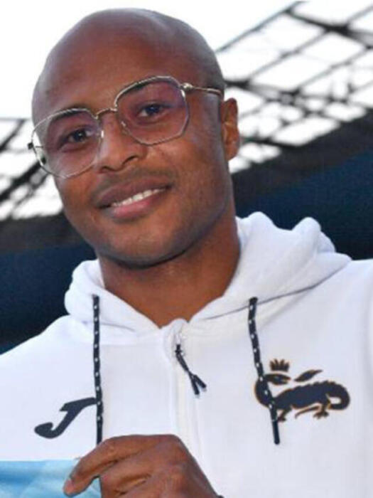 Elsner a pesé pour Ayew