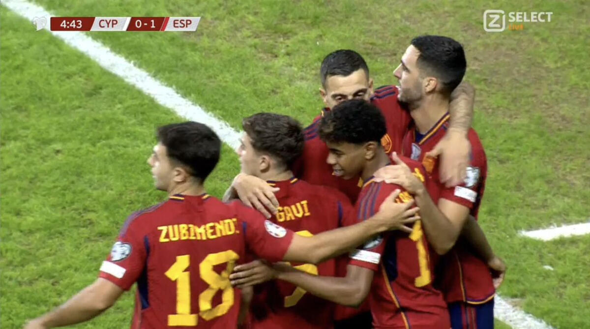 VIDEO : La finition parfaite de Lamine Yamal pour l'ouverture du score après seulement cinq minutes de jeu ! 2 image 16 60