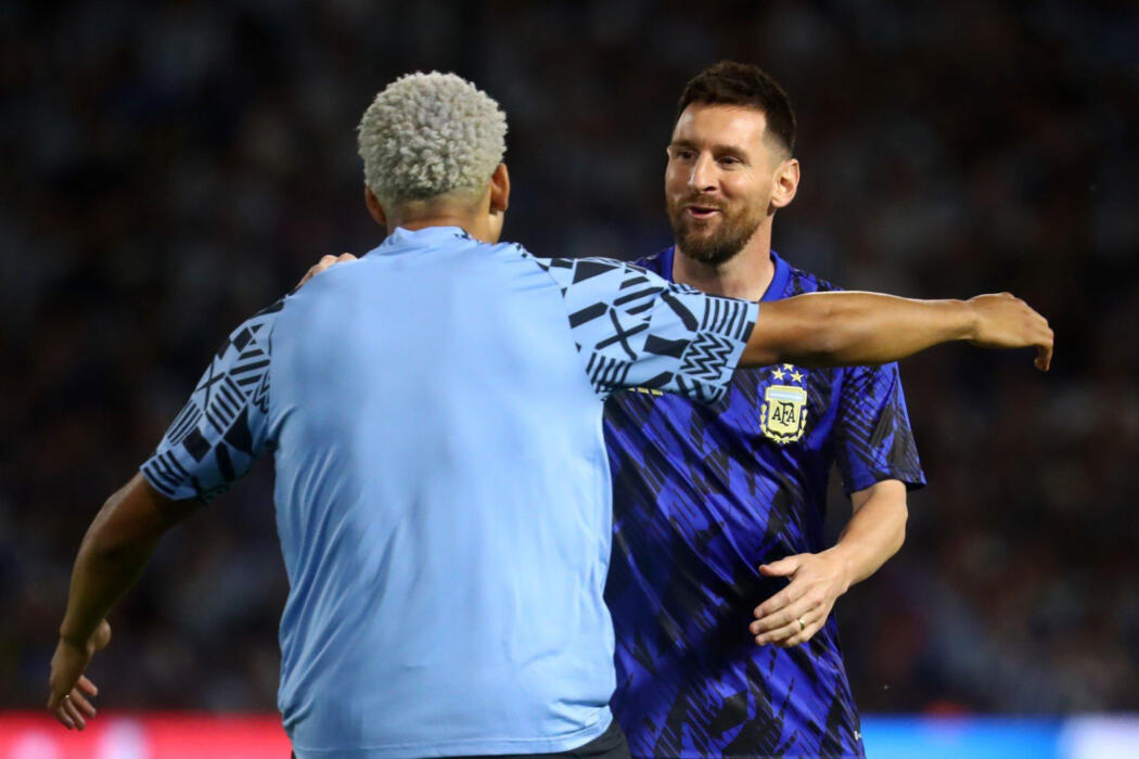 Argentine : Le gros duel avec Araujo qui a provoqué la colère noire de Lionel Messi (vidéo) 2 image 16 82