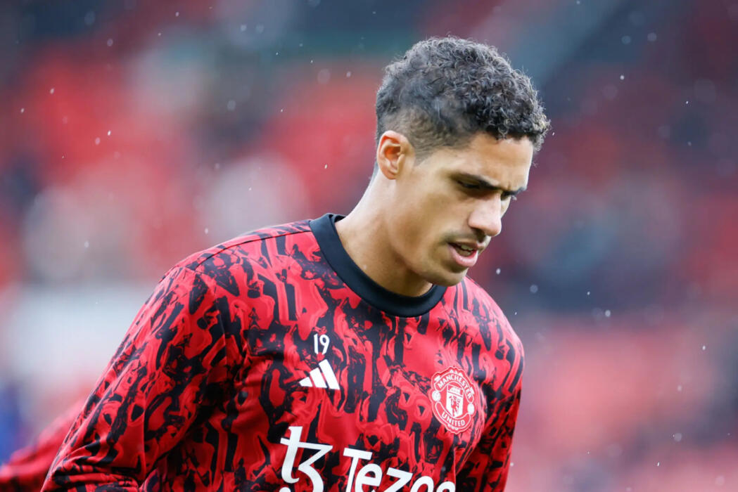 Manchester United : Raphael Varane prend une décision radicale pour son avenir ! 