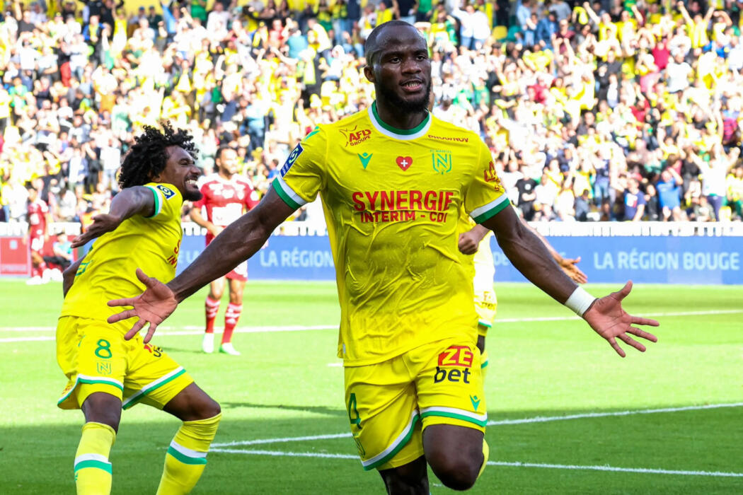 Ganago manquerait déjà les deux prochains matchs contre l'Ouest de la France.
