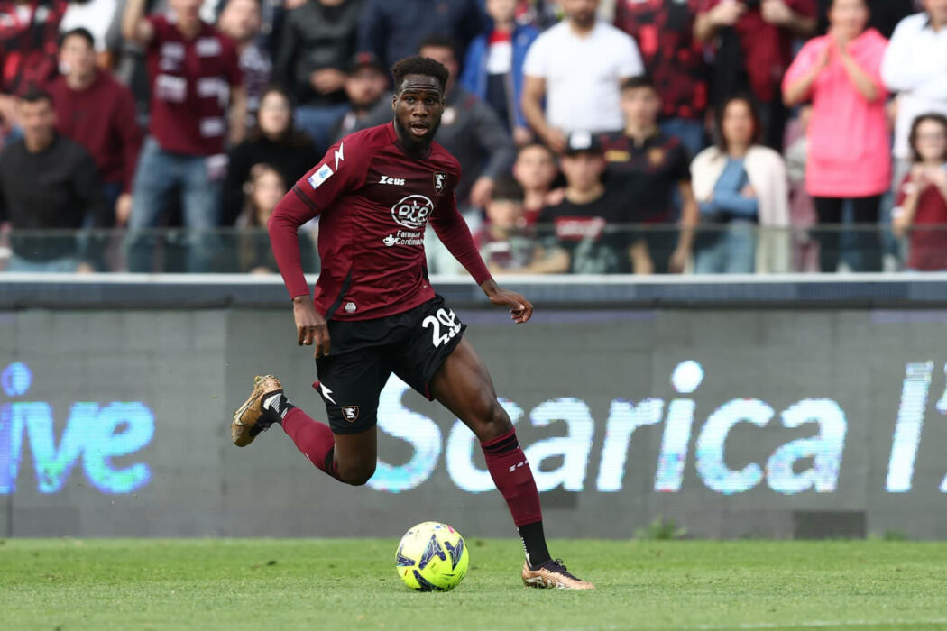 Du côté de la Fiorentina, le club a besoin d'un buteur, car les recrues estivales Mbala Nzola et Lucas Beltrán n'ont pas réussi à impressionner jusqu'à présent.