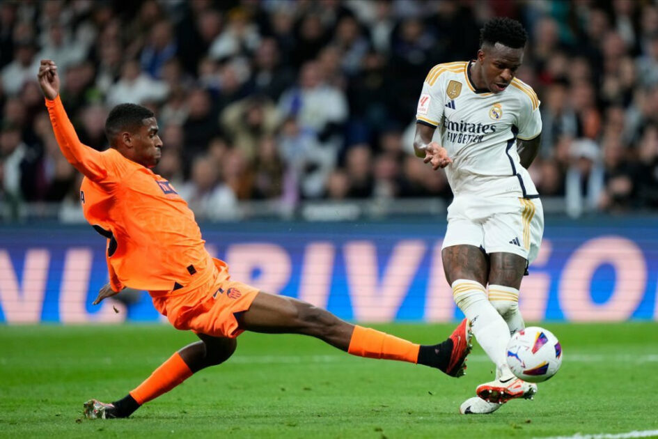 VIDEO : Vinicius Jr marque de la poitrine et fait le CALMA de Ronaldo ! 2 image 3 79