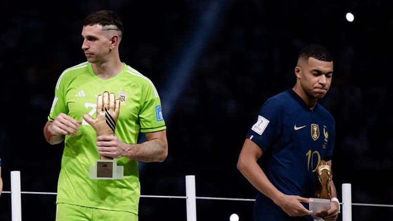 Ballon d'or : Emiliano Martinez désigne le successeur de Lionel Messi ! 2 Emiliano Martinez Mbappé