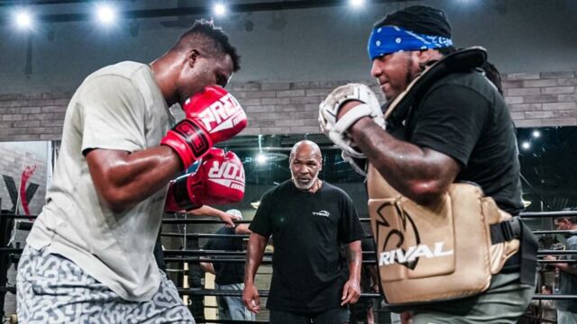 Fin d'aventure avec "le coach" Mike Tyson ? Francis Ngannou clarifie les choses