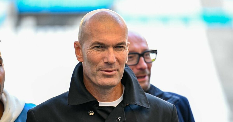 Zidane dévoile son meilleur XI mondial, mais écarte l'un de ses favoris ! 1 Zidane dévoile son meilleur XI mondial, mais écarte l'un de ses favoris !