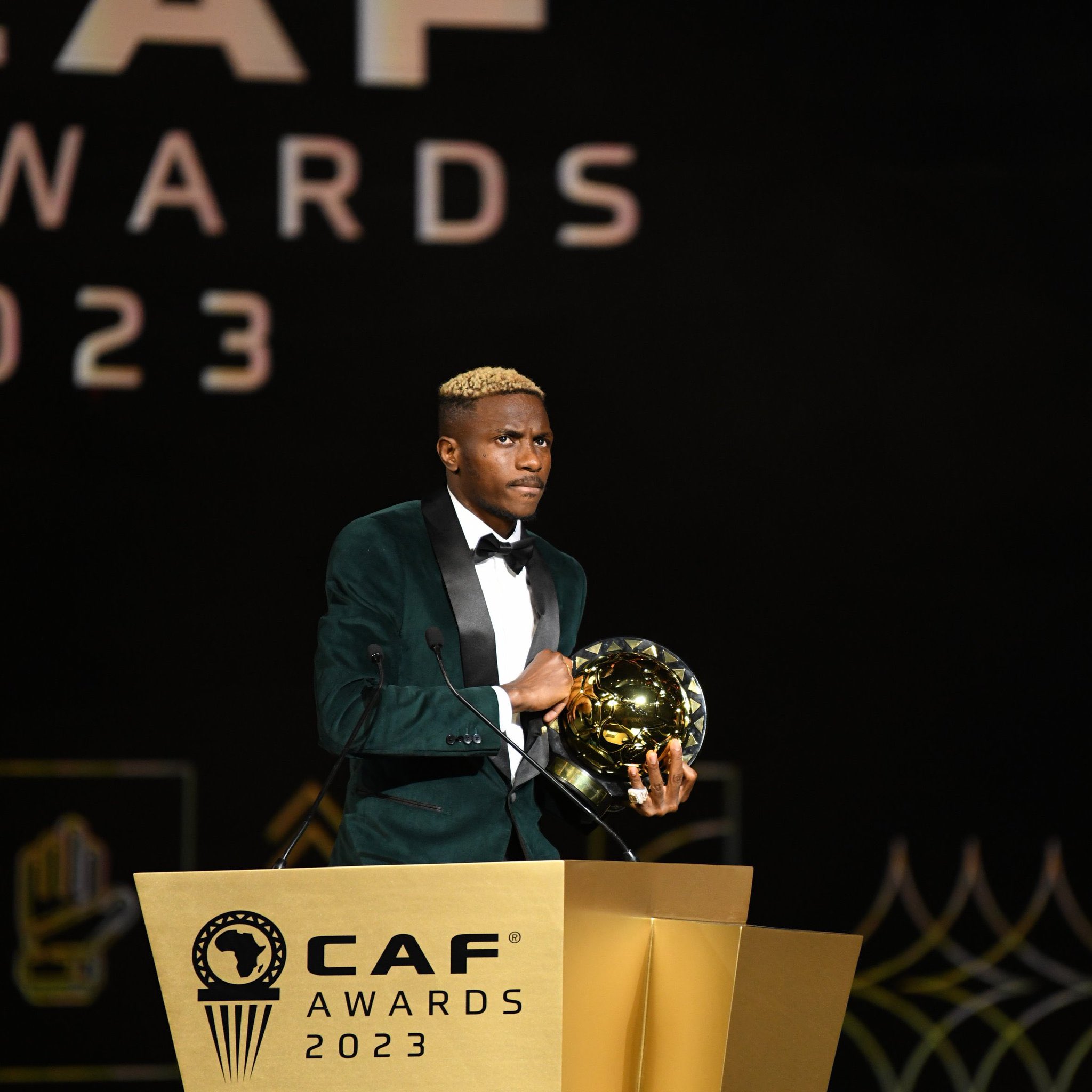 CAF Awards 2023 : Osimhen joueur de l’année, voici tous les lauréats de la soirée !