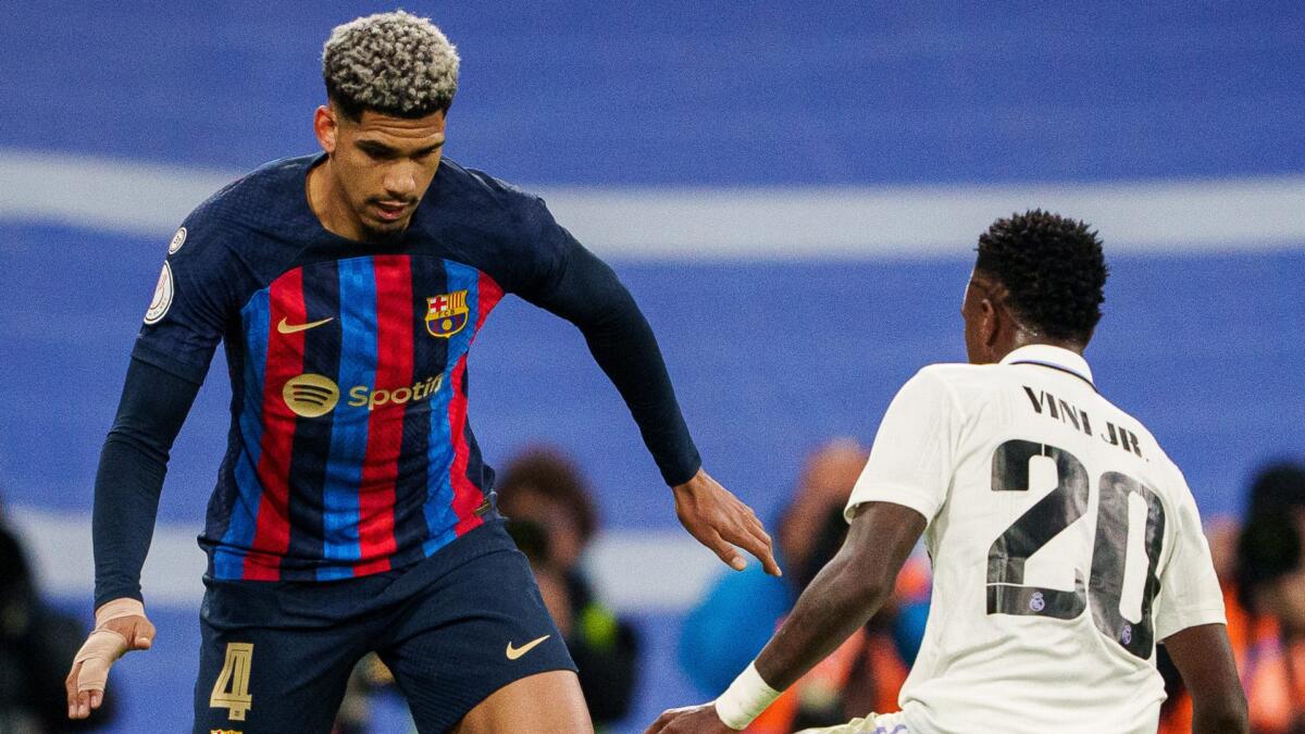 Barça – Ronald Araujo désigne sa position préférée sur le terrain : « C’est là où je peux me donner à 100% »