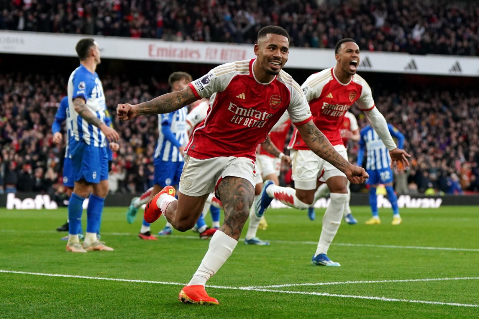 Premier League : Arsenal fait une belle opération contre Brighton 