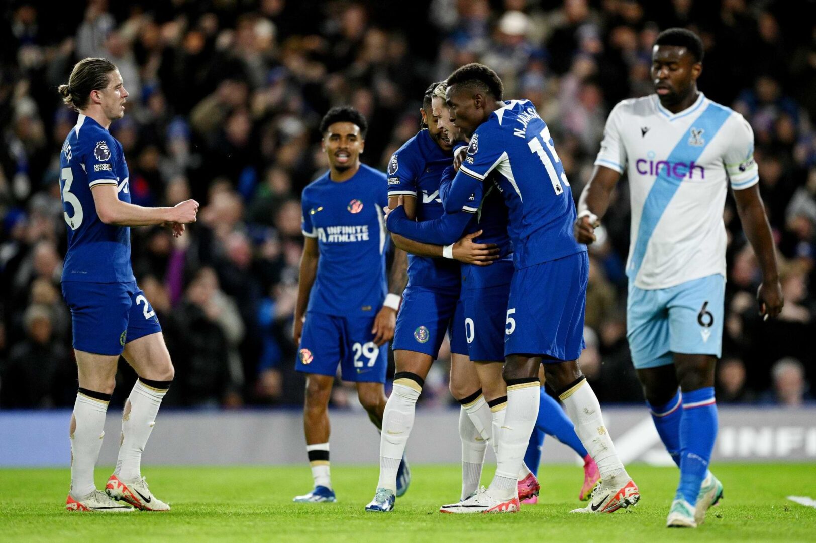 VIDEO : BUUT ! Mudryk donne l'avantage à Chelsea face à Crystal Palace 