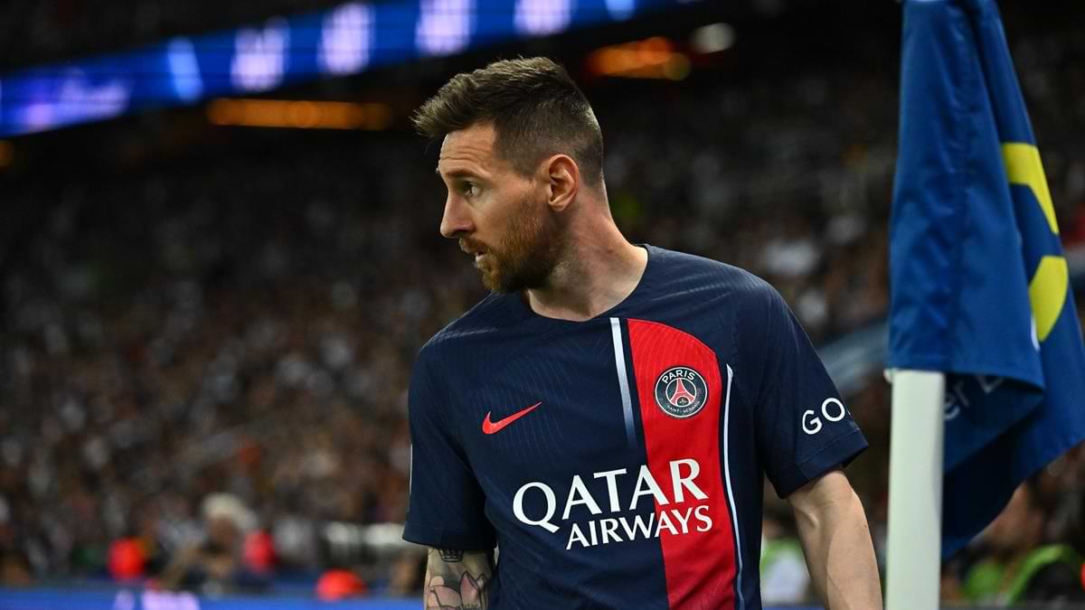 La décision de Messi provoque la colère des fans du PSG: "Qu'il quitte notre club"