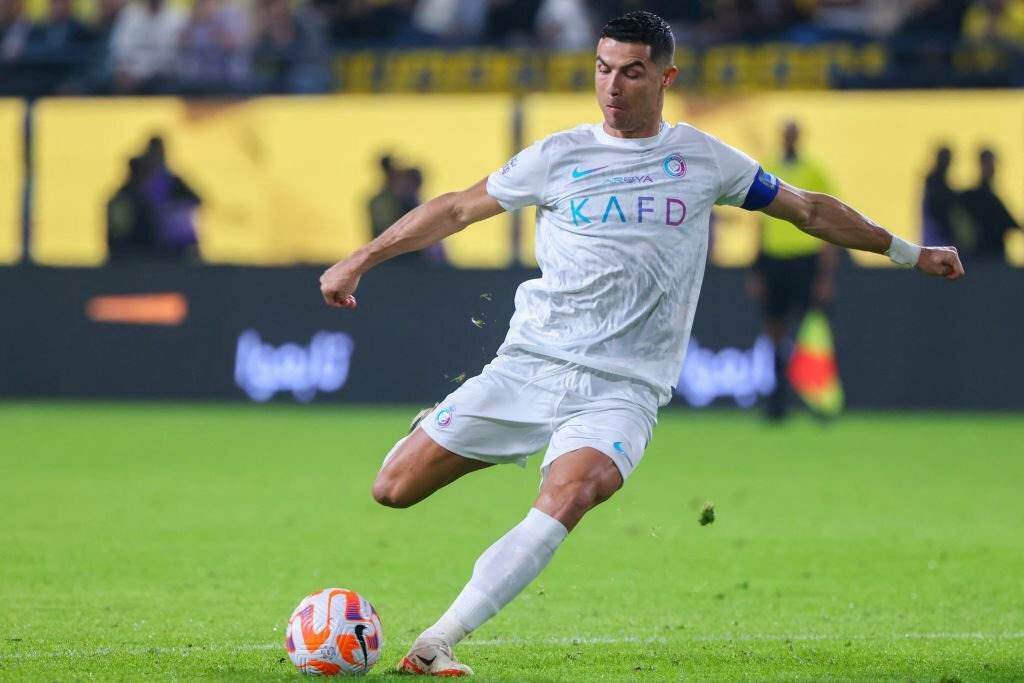 VIDEO : Le parfait centre de Sadio Mané pour Cristiano Ronaldo qui ouvre le score pour son 1200e match !