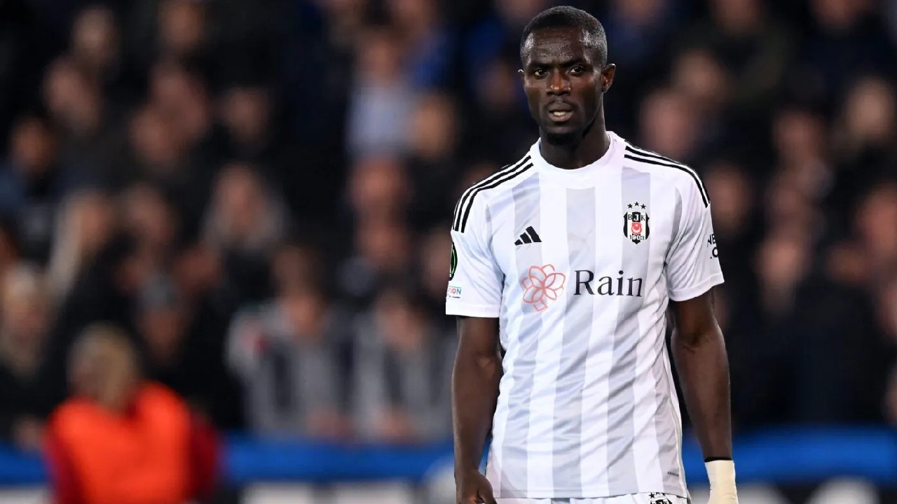 Chassé à Besiktas, Eric Bailly retourne officiellement en Liga