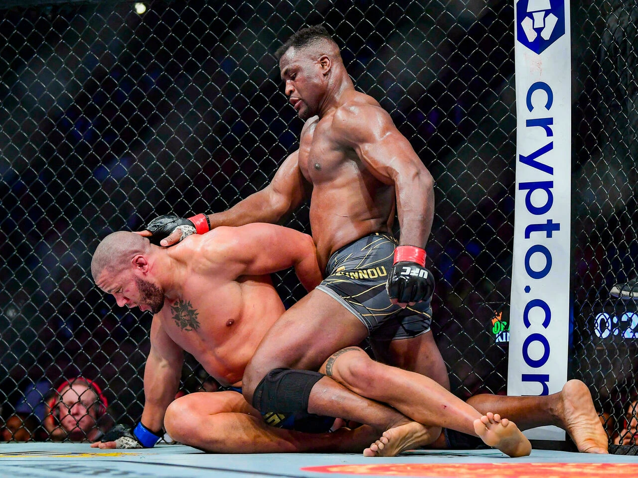 Marqué, Francis Ngannou parle du Cameroun : "Je ne choisirais jamais cette vie"