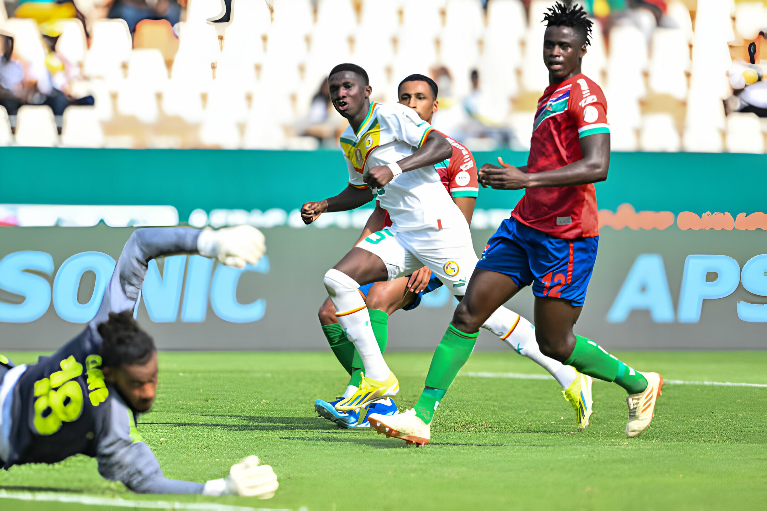 CAN 2023 : Le beau but de Lamine Camara contre la Gambie, le Sénégal s’envole (VIDÉO)