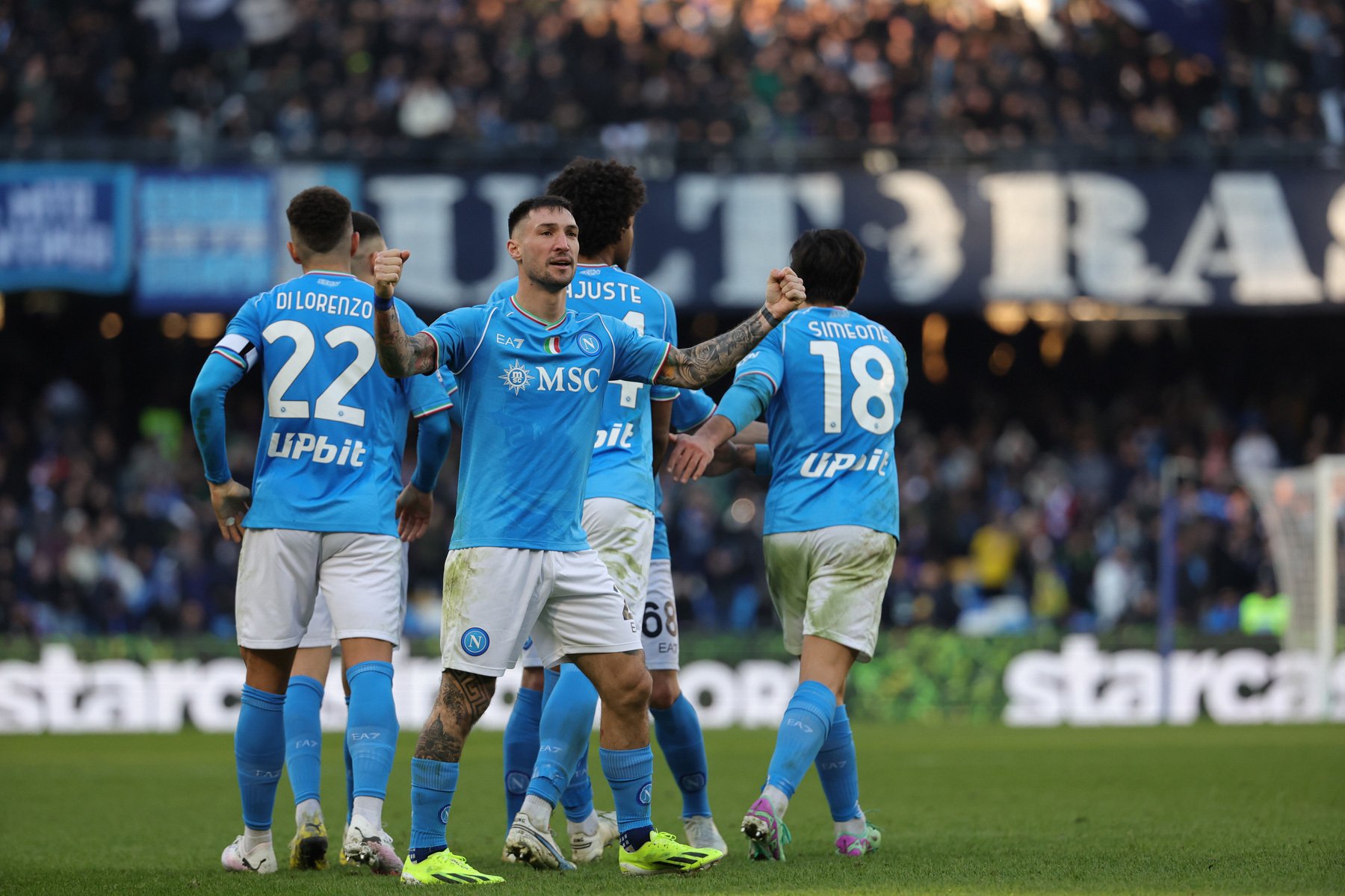 Serie A : Naples renverse Salernitana et s’offre le derby