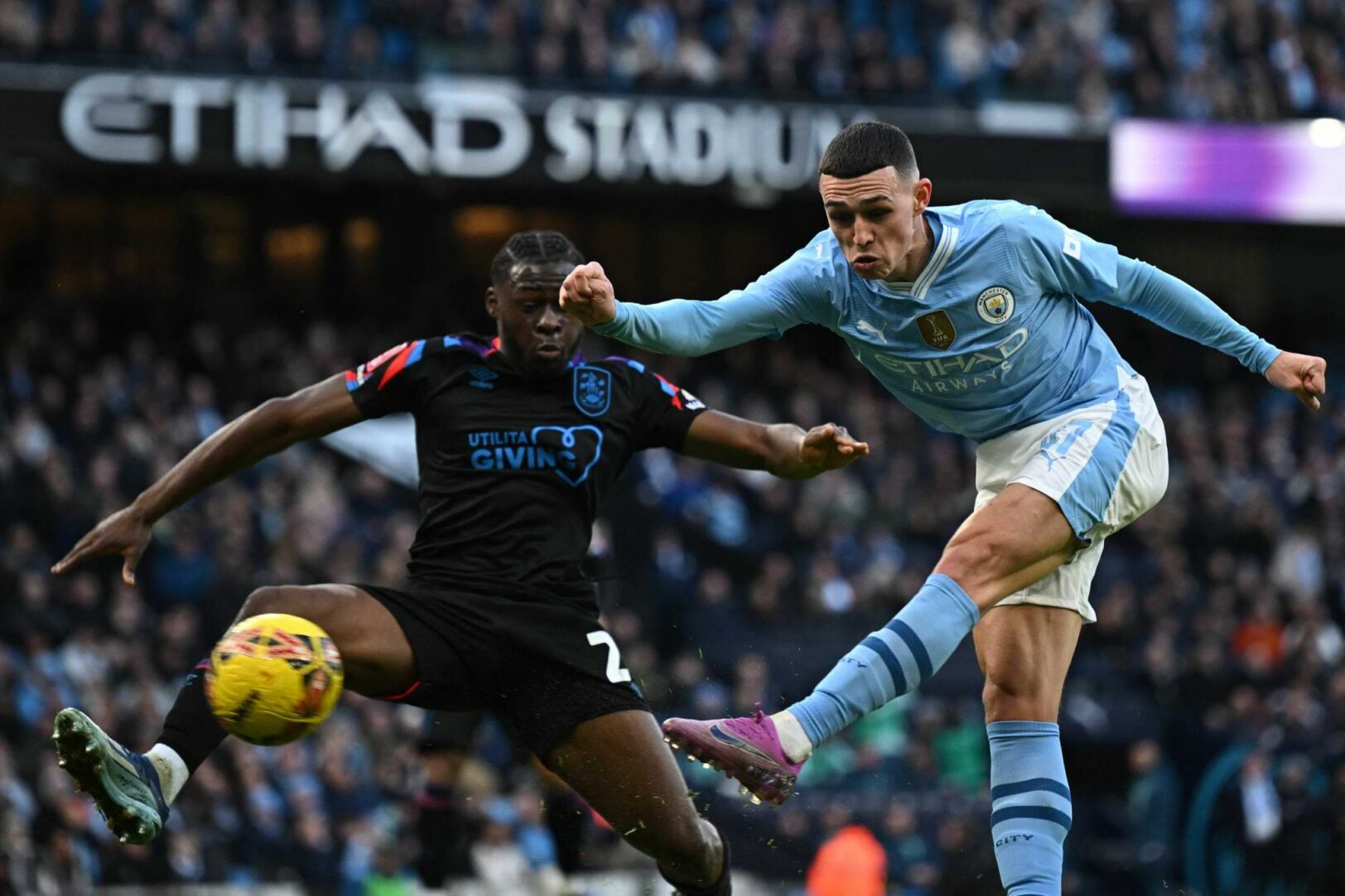 Phil Foden permet à Manchester City d'ouvrir le score. 