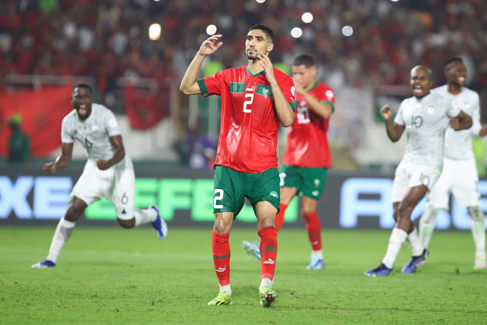 CAN 2023 : Sergio Busquets s’est moqué d’Achraf Hakimi après son pénalty manqué !